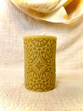 Load image into Gallery viewer, Mandala Design Beeswax Candle