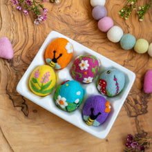 Load image into Gallery viewer, Blooming Eggs Eco Fresheners