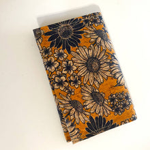 Load image into Gallery viewer, Cork Bifold Wallet / Card Holder