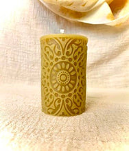 Load image into Gallery viewer, Mandala Design Beeswax Candle