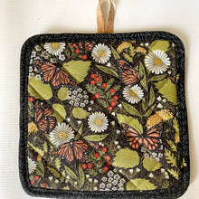 Load image into Gallery viewer, Cork &amp; Cotton Potholder
