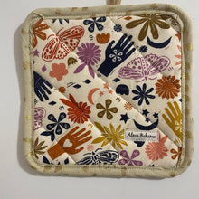 Load image into Gallery viewer, Cork &amp; Cotton Potholder
