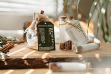 Load image into Gallery viewer, Festive Bath Salts
