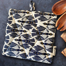 Load image into Gallery viewer, Hand Quilted Cotton Pot Holders

